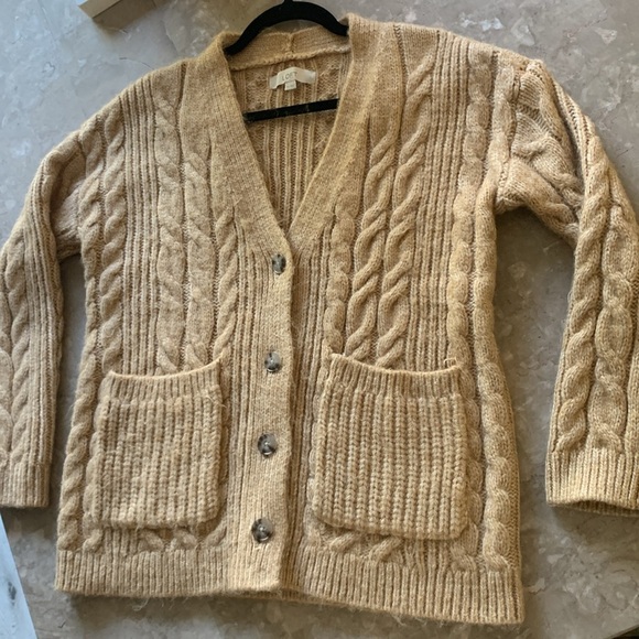 LOFT Cable Knit Boyfriend Relaxed Fit Cardigan Sweater in Camel Heather size XS - Picture 7 of 11